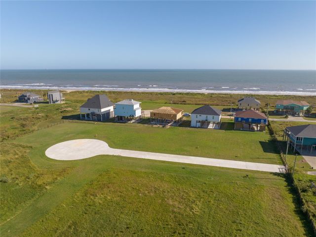 189 Ocean View Drive, Crystal Beach, TX 77650
