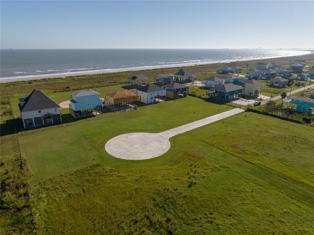 189 Ocean View Drive, Crystal Beach, TX 77650