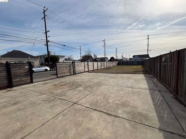 Chanslor Ave, Richmond, CA 94801
