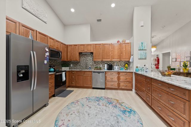 826 Hunan Street NE, Palm Bay, FL 32907