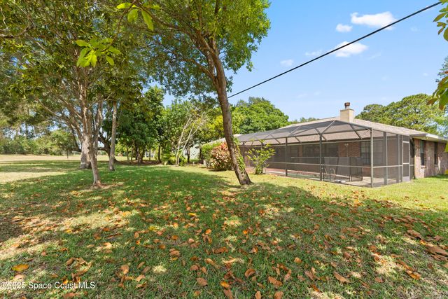 826 Hunan Street NE, Palm Bay, FL 32907