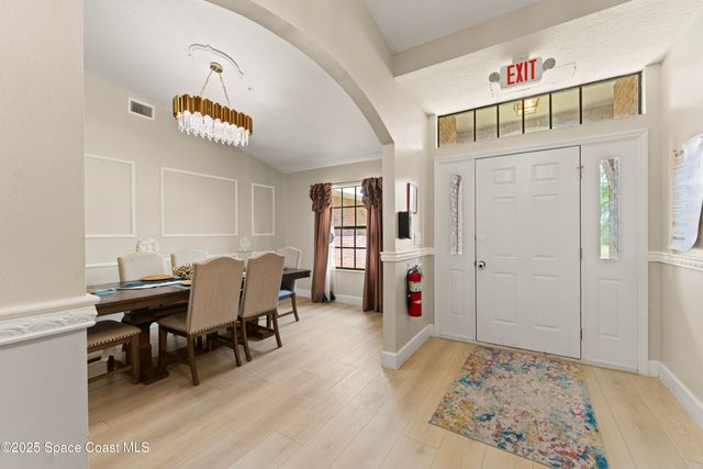 826 Hunan Street NE, Palm Bay, FL 32907