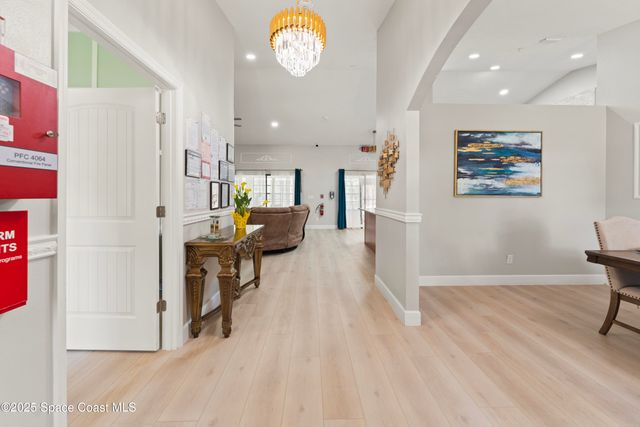 826 Hunan Street NE, Palm Bay, FL 32907