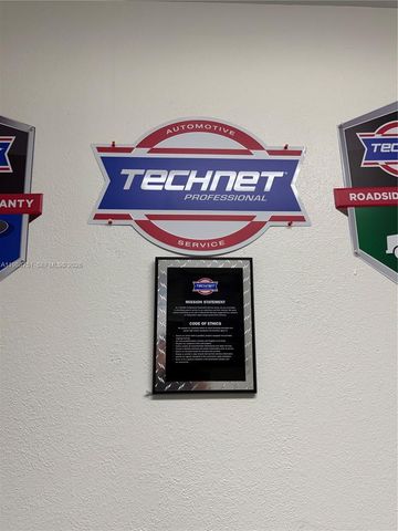 330 NW 171st St, North Miami Beach, FL 33169