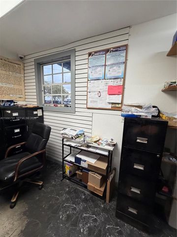 330 NW 171st St, North Miami Beach, FL 33169