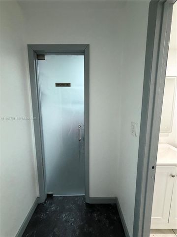 330 NW 171st St, North Miami Beach, FL 33169