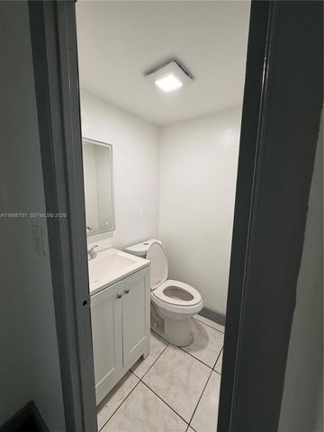 330 NW 171st St, North Miami Beach, FL 33169