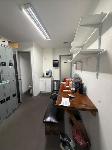 330 NW 171st St, North Miami Beach, FL 33169