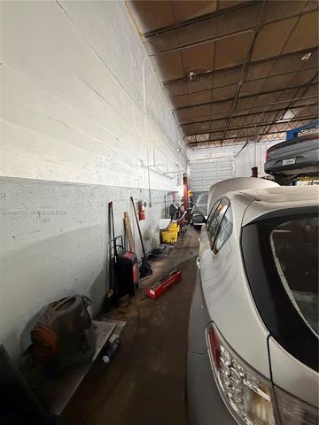 330 NW 171st St, North Miami Beach, FL 33169