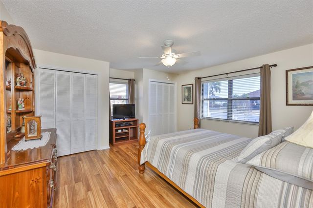 1806 WEDGE COURT, Sun City Center, FL 33573