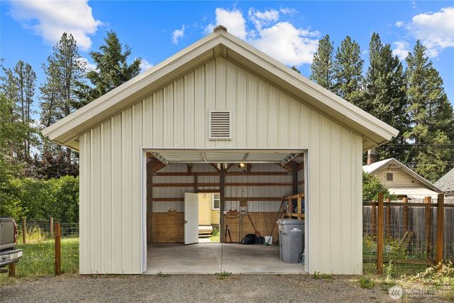 606 W 2nd Street, Cle Elum, WA 98922