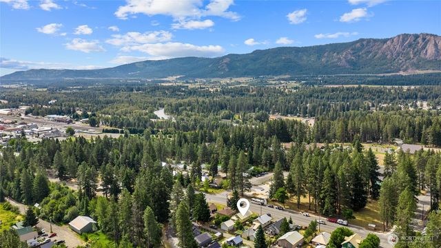 606 W 2nd Street, Cle Elum, WA 98922