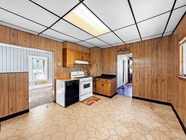 38 Adams Ave, Everett, MA 02149