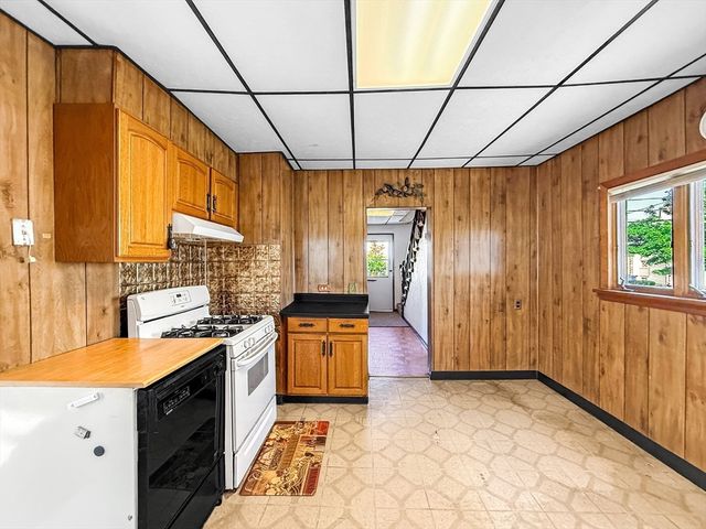 38 Adams Ave, Everett, MA 02149