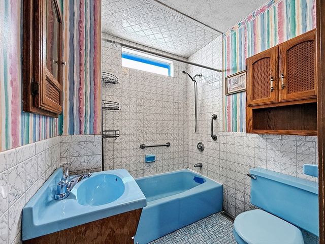 38 Adams Ave, Everett, MA 02149