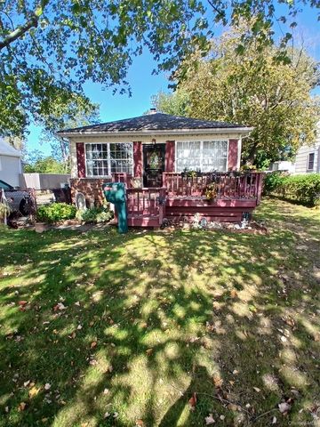 25 Campbell Street, Patchogue, NY 11772