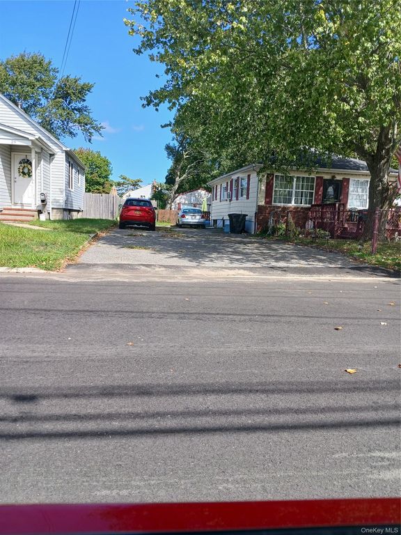 25 Campbell Street, Patchogue, NY 11772 — photo 5