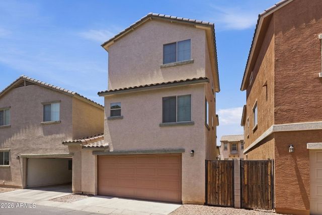 1947 N 77TH Glen, Phoenix, AZ 85035