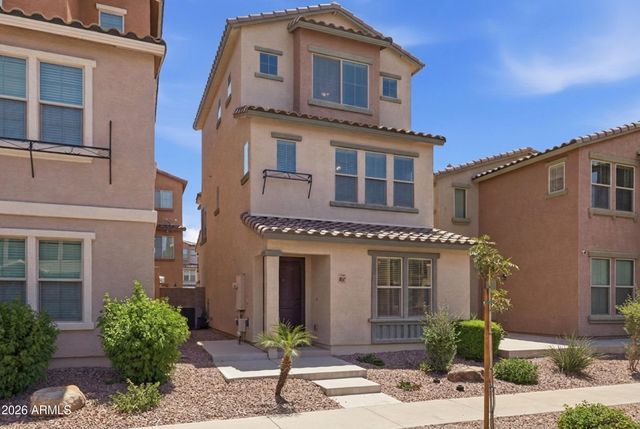 1947 N 77TH Glen, Phoenix, AZ 85035
