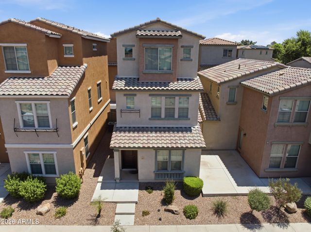 1947 N 77TH Glen, Phoenix, AZ 85035
