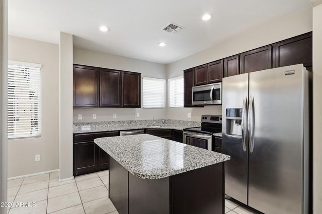 1947 N 77TH Glen, Phoenix, AZ 85035