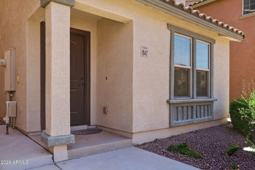 1947 N 77TH Glen, Phoenix, AZ 85035 — photo 2