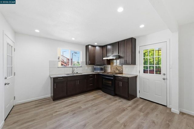 10 12 Street, Richmond, CA 94801