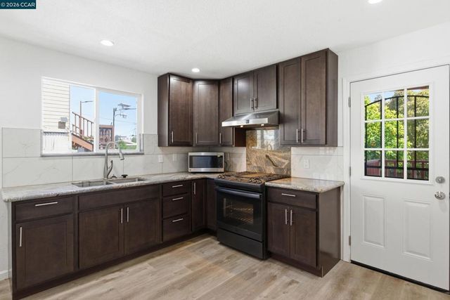10 12 Street, Richmond, CA 94801