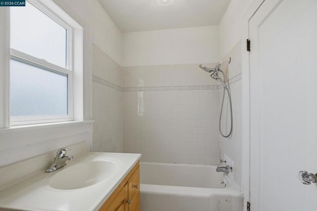 10 12 Street, Richmond, CA 94801