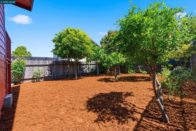 10 12 Street, Richmond, CA 94801