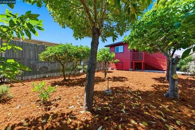 10 12 Street, Richmond, CA 94801