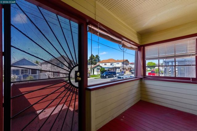 10 12 Street, Richmond, CA 94801