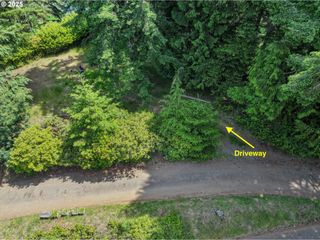 620 HILLTOP Dr 01107, Lakeside, OR 97449