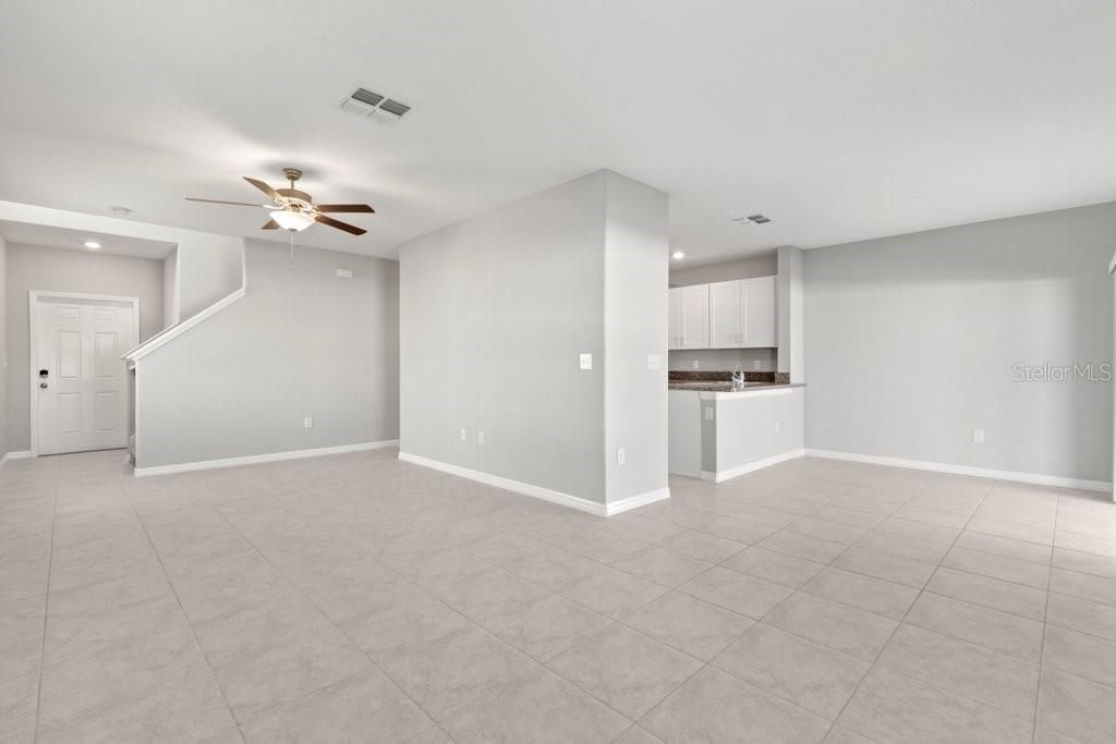 Image 4 of property listing at 4436 GLOBE THISTLE DRIVE, Tampa, FL 33619