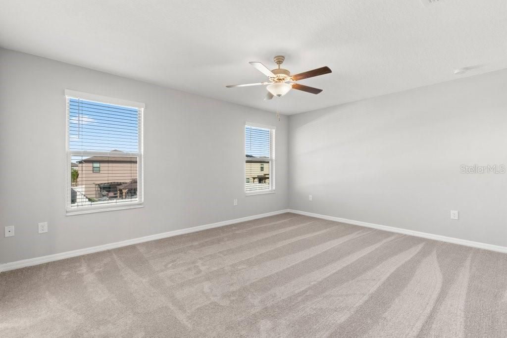 Image 9 of property listing at 4436 GLOBE THISTLE DRIVE, Tampa, FL 33619