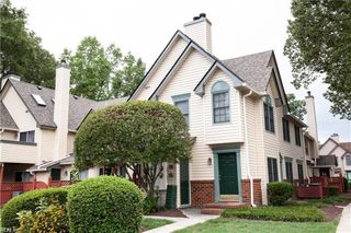 6 Tamarisk Quay Apt J, Hampton, VA 23666