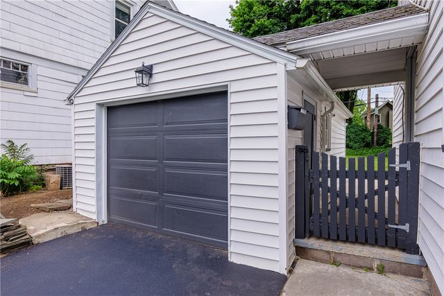 132 Presque Street, Rochester, NY 14609