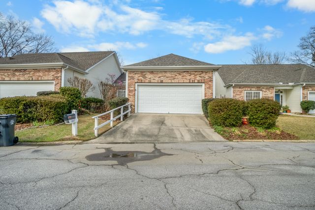 207 Georgetown Ln., Hattiesburg, MS 39402