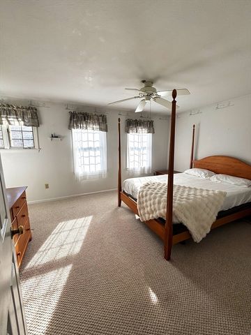 35 Santuit Pond Way 5C, Mashpee, MA 02649