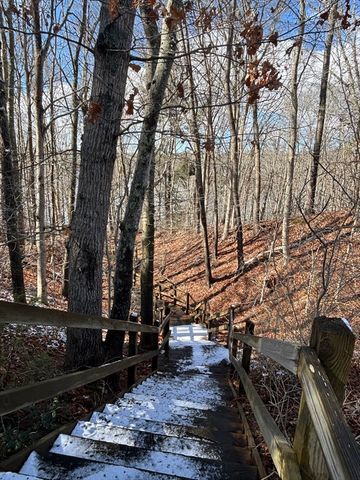 35 Santuit Pond Way 5C, Mashpee, MA 02649