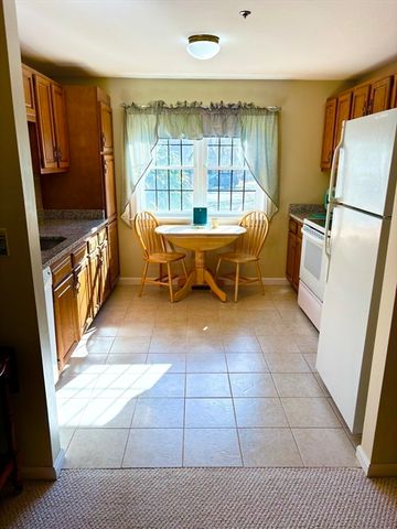 35 Santuit Pond Way 5C, Mashpee, MA 02649