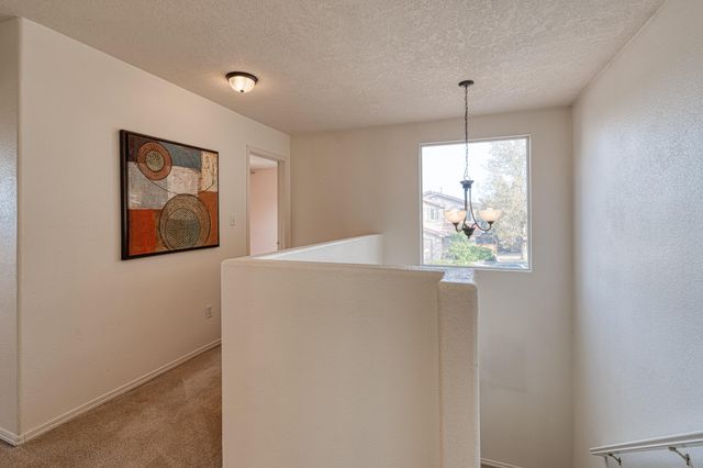 6904 Shale Avenue NE, Albuquerque, NM 87113