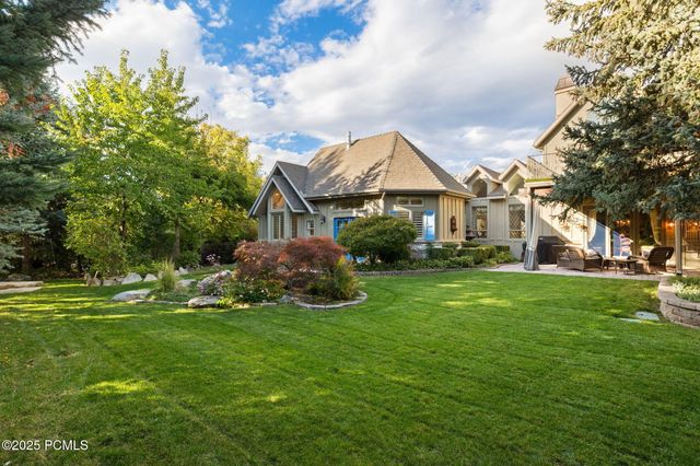 2238 E Cottonwood Cove Lane, Cottonwood Heights, UT 84121