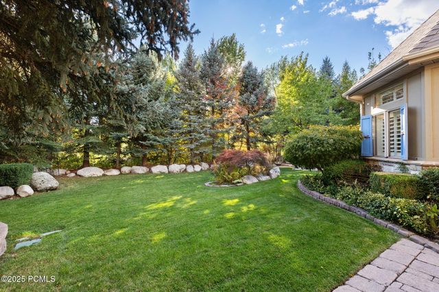 2238 E Cottonwood Cove Lane, Cottonwood Heights, UT 84121
