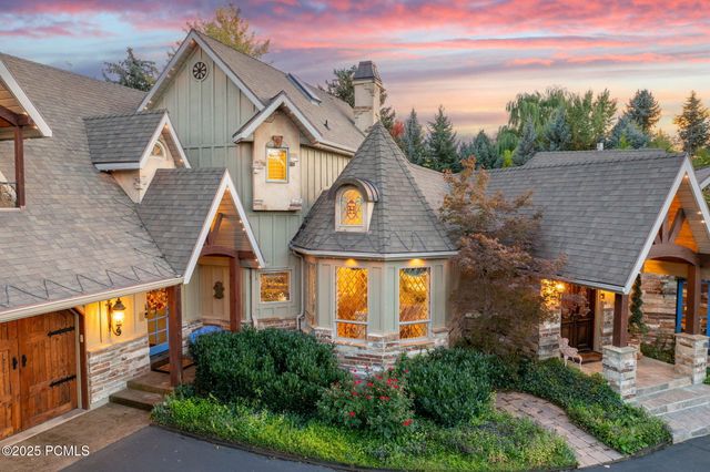 2238 E Cottonwood Cove Lane, Cottonwood Heights, UT 84121