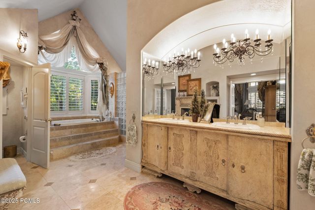 2238 E Cottonwood Cove Lane, Cottonwood Heights, UT 84121