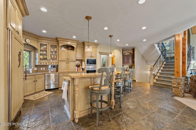 2238 E Cottonwood Cove Lane, Cottonwood Heights, UT 84121