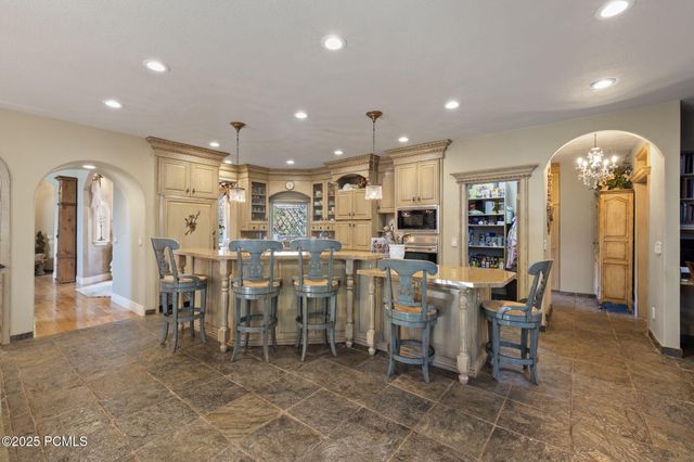 2238 E Cottonwood Cove Lane, Cottonwood Heights, UT 84121