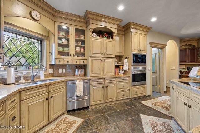 2238 E Cottonwood Cove Lane, Cottonwood Heights, UT 84121