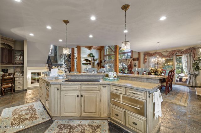 2238 E Cottonwood Cove Lane, Cottonwood Heights, UT 84121